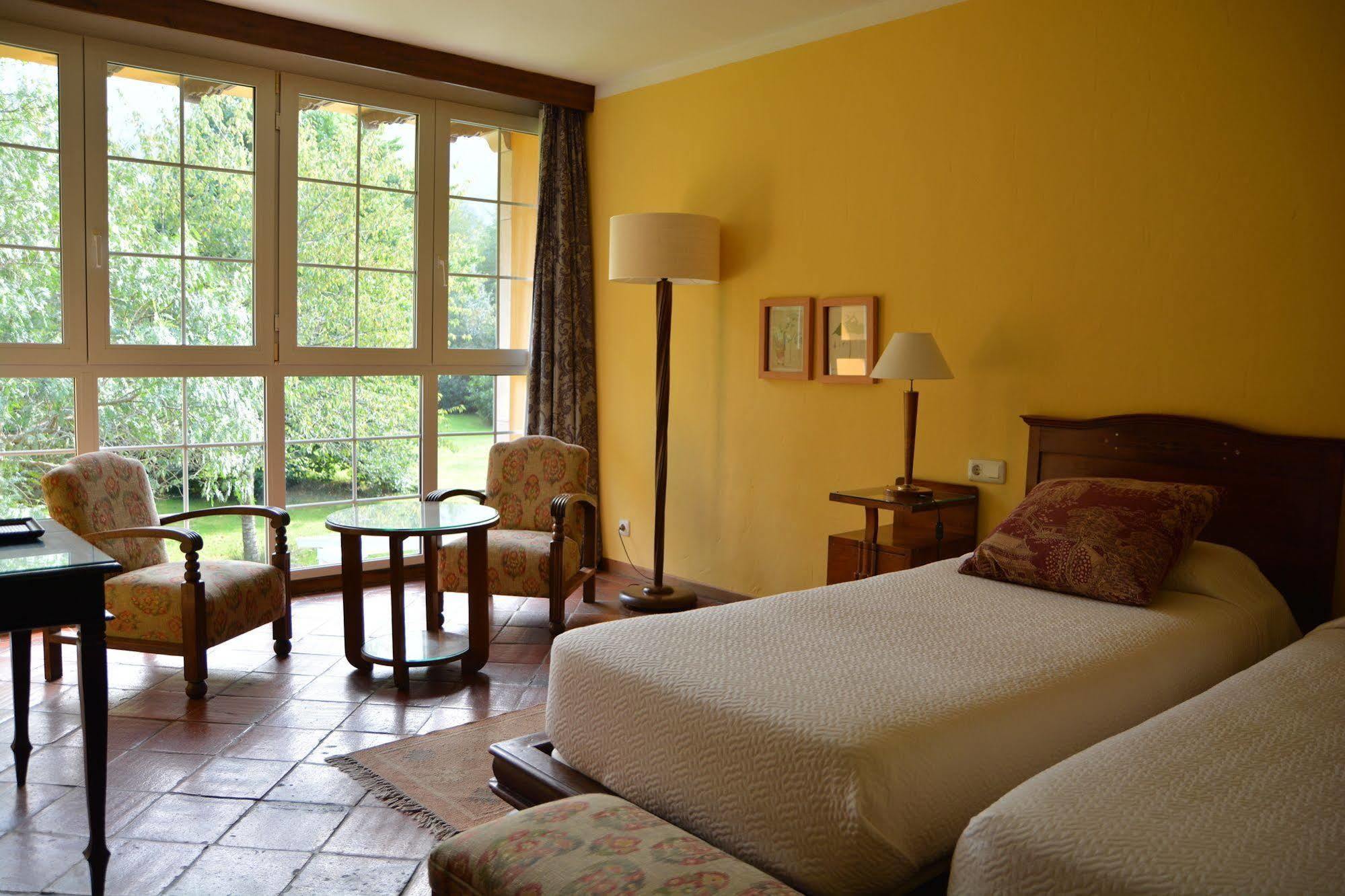 Hotel El Habana Llanes à La Pereda de Llanes Extérieur photo